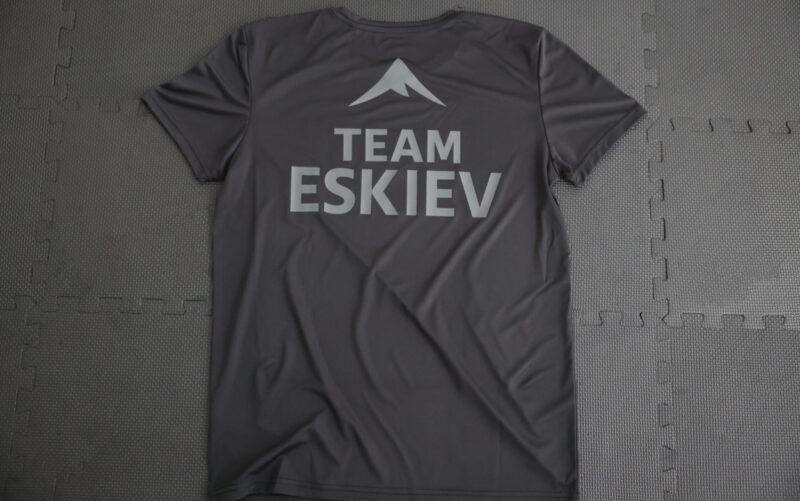 LOM ALI ESKIEV SHIRT BLACK->ca. 7 Tage lieferzeit.